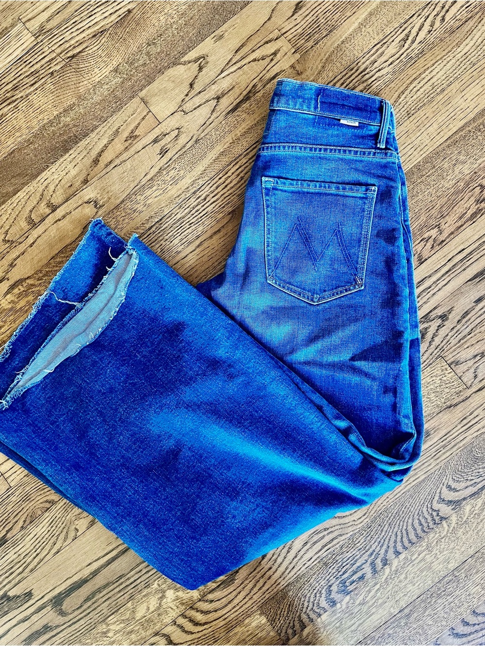 MOTHER The Swisher Sneak Fray Punch Buggy Blue High-Rise Wide-Leg Jeans - Picture 2 of 5